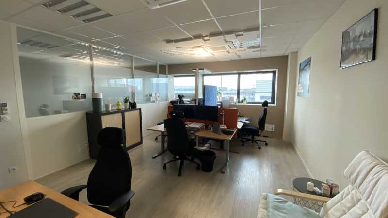 Visuel 8 de l'annonce : A LOUER PLATEAU DE BUREAUX KERGONAN BREST