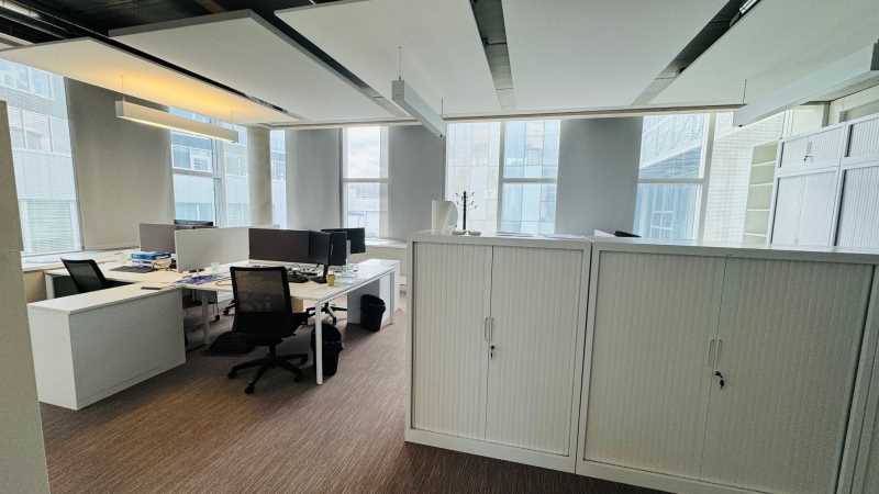 Visuel 3 de l'annonce : PLATEAU DE BUREAUX 194 M² LE BASSAM BREST PORT DE COMMERCE