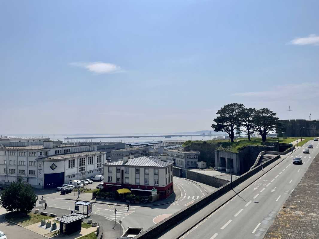 Visuel 2 de l'annonce : A LOUER BUREAUX PORT DE COMMERCE DE BREST