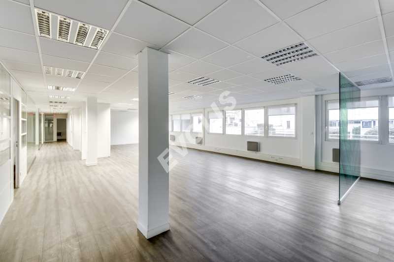 Photo du bien : à Louer Bureaux 92100 BOULOGNE BILLANCOURT offre 477956