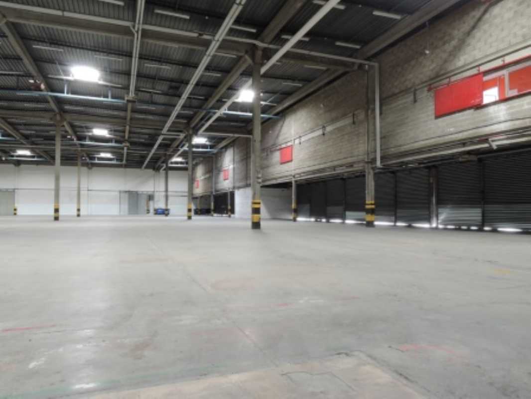 Photo du bien : à Louer Locaux d'activité 93600 AULNAY SOUS BOIS offre 491635
