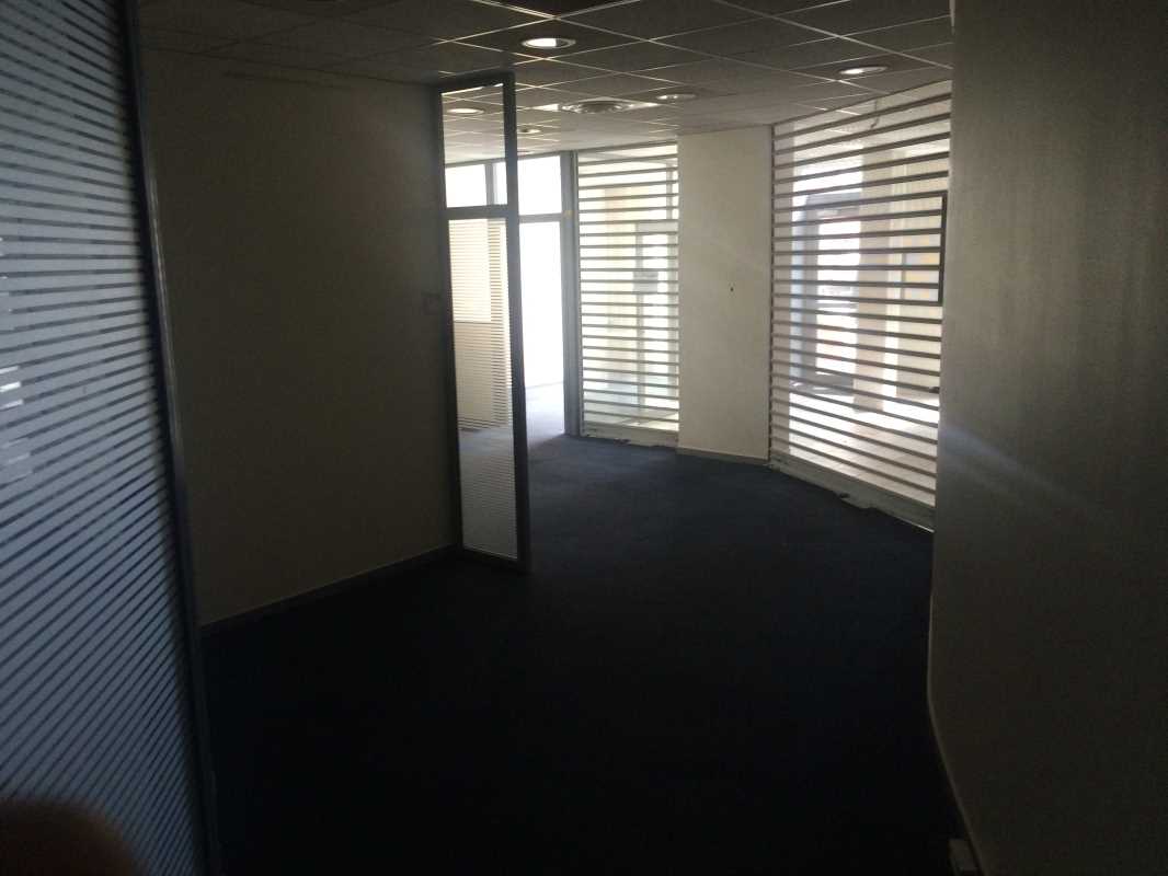 Photo du bien : à Louer Locaux commerciaux 93200 SAINT DENIS offre 571488