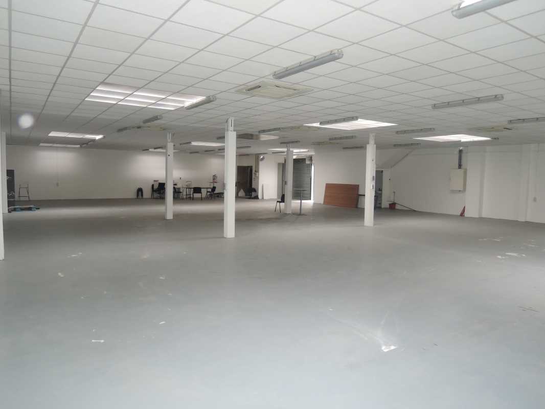 Photo du bien : à Louer Activités et Bureaux 93500 PANTIN offre 685779