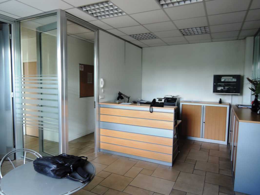 Photo du bien : à Louer Activités et Bureaux 77600 BUSSY SAINT MARTIN offre 719098