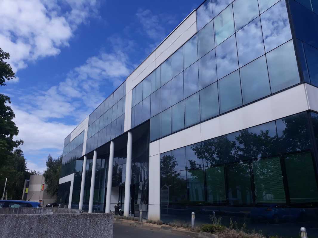 Photo du bien : à Louer Bureaux 91140 VILLEBON SUR YVETTE offre 749021