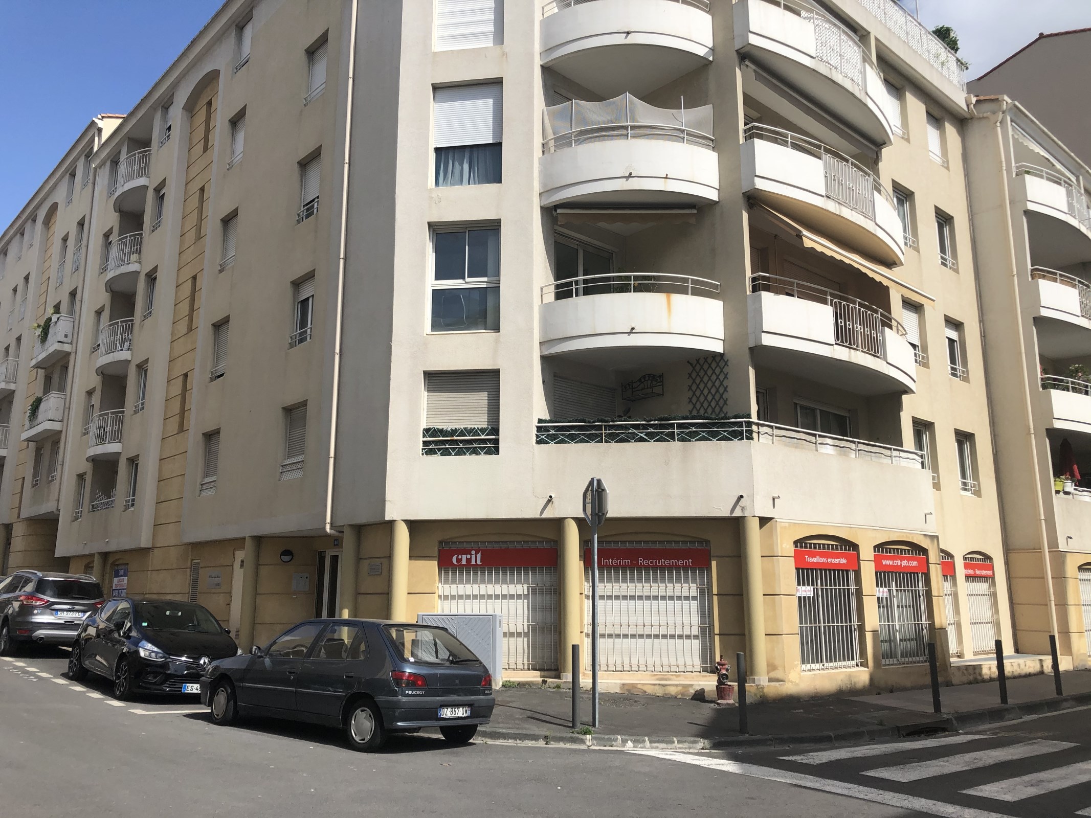 EXCLUSIVITE - Bureaux avec parkings à louer au calme avec vue jardin  - Prado/Périer - 13008 Marseille