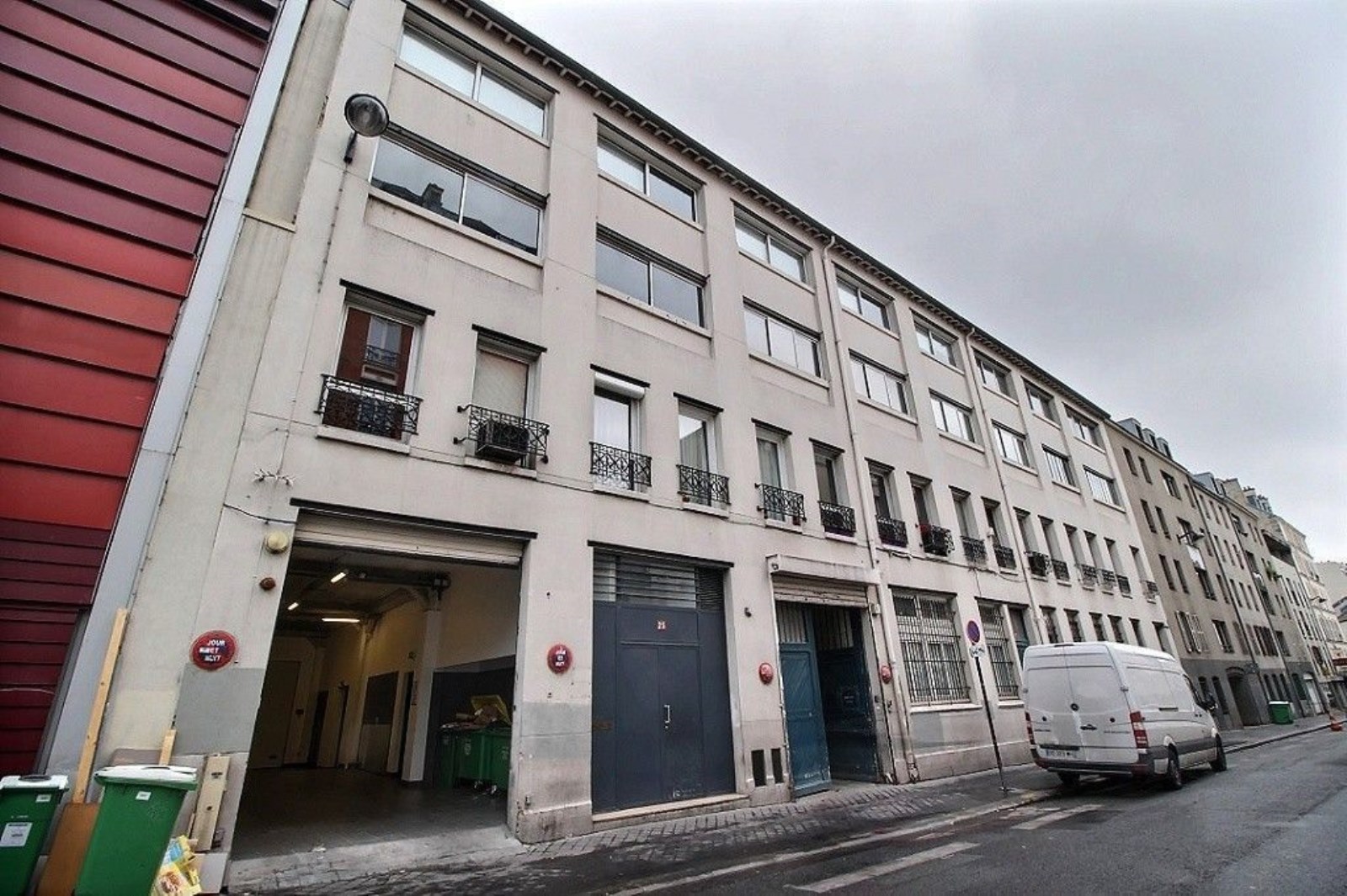 SURFACE À VENDRE 25 RUE DU MOULIN JOLY