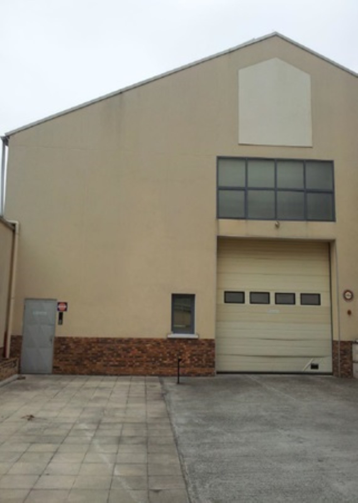 Entrepôt / Activité à louer - Ivry-Sur-Seine (94200) - 1150 m² - 14 950 €/mois