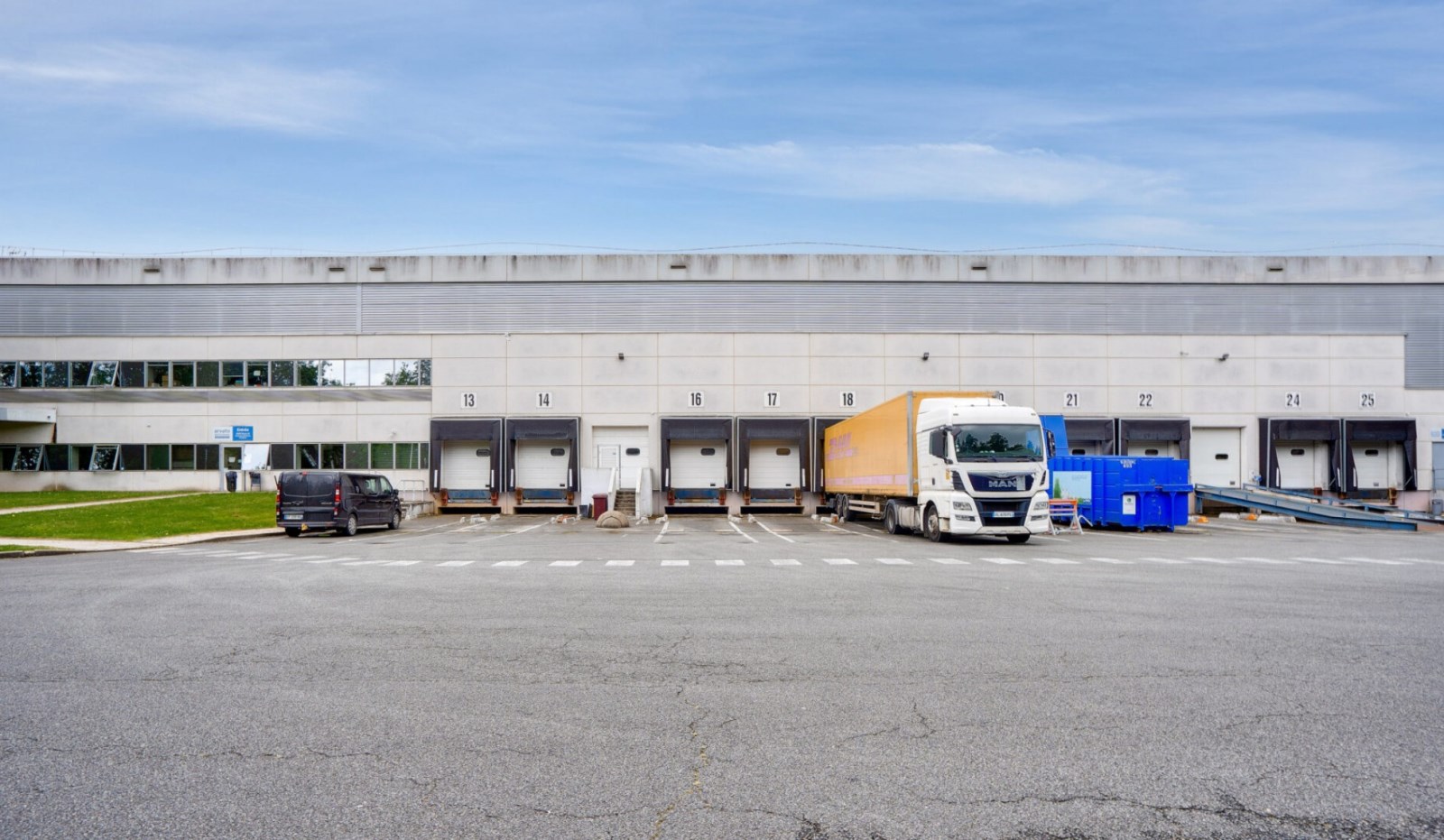A louer Entrepôt Bussy-Saint-Georges