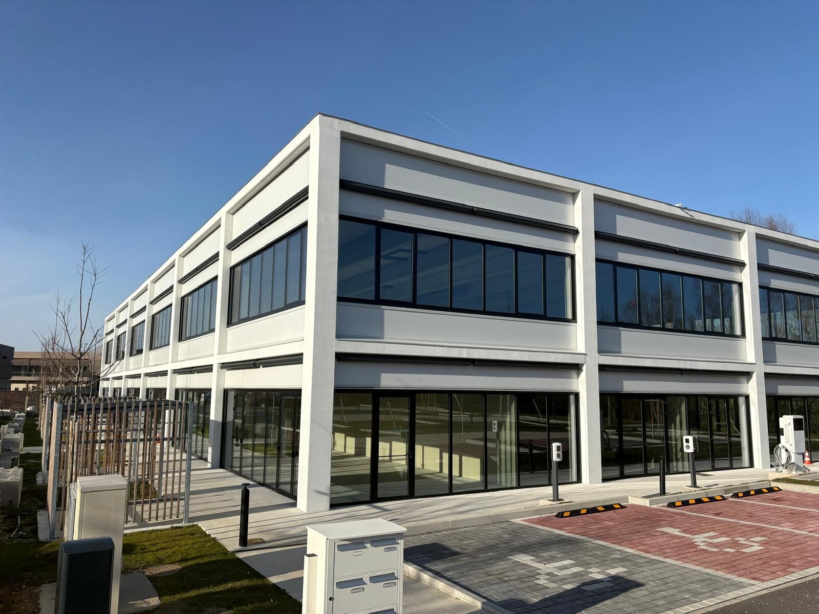 Local Commercial à louer - Collégien (77090) - 2233 m² - 15 631 €/mois