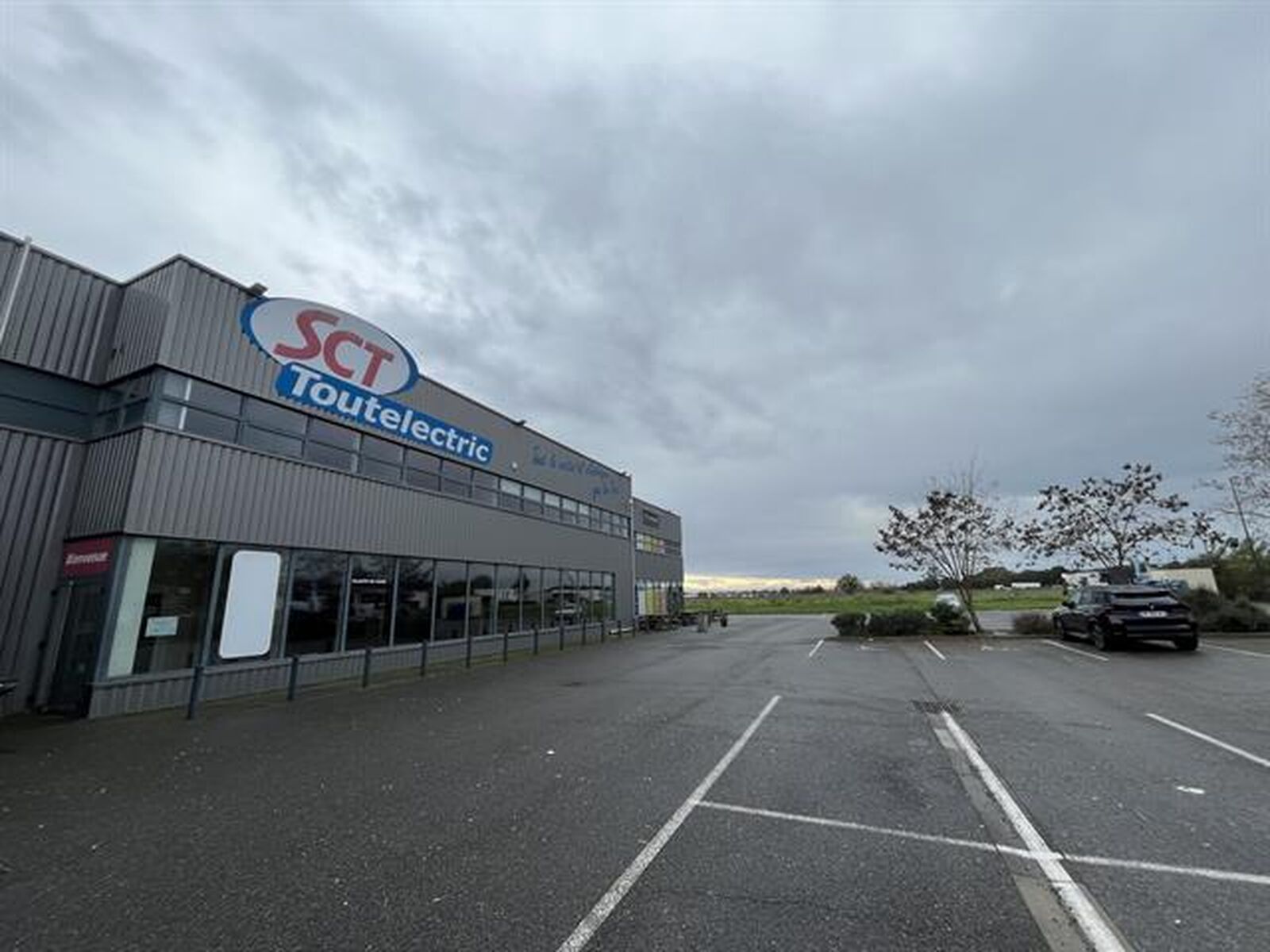 Locaux d'activité - 31830 PLAISANCE DU TOUCH