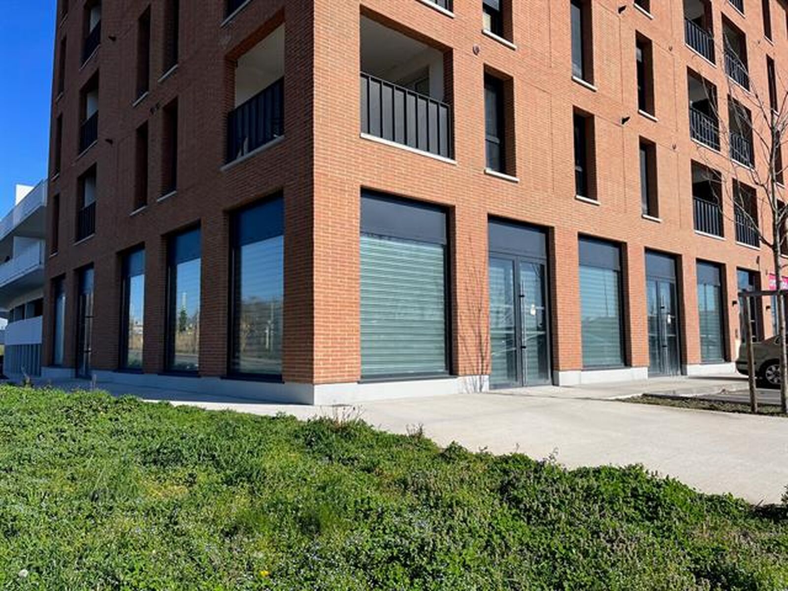 Locaux commerciaux - 31790 SAINT JORY