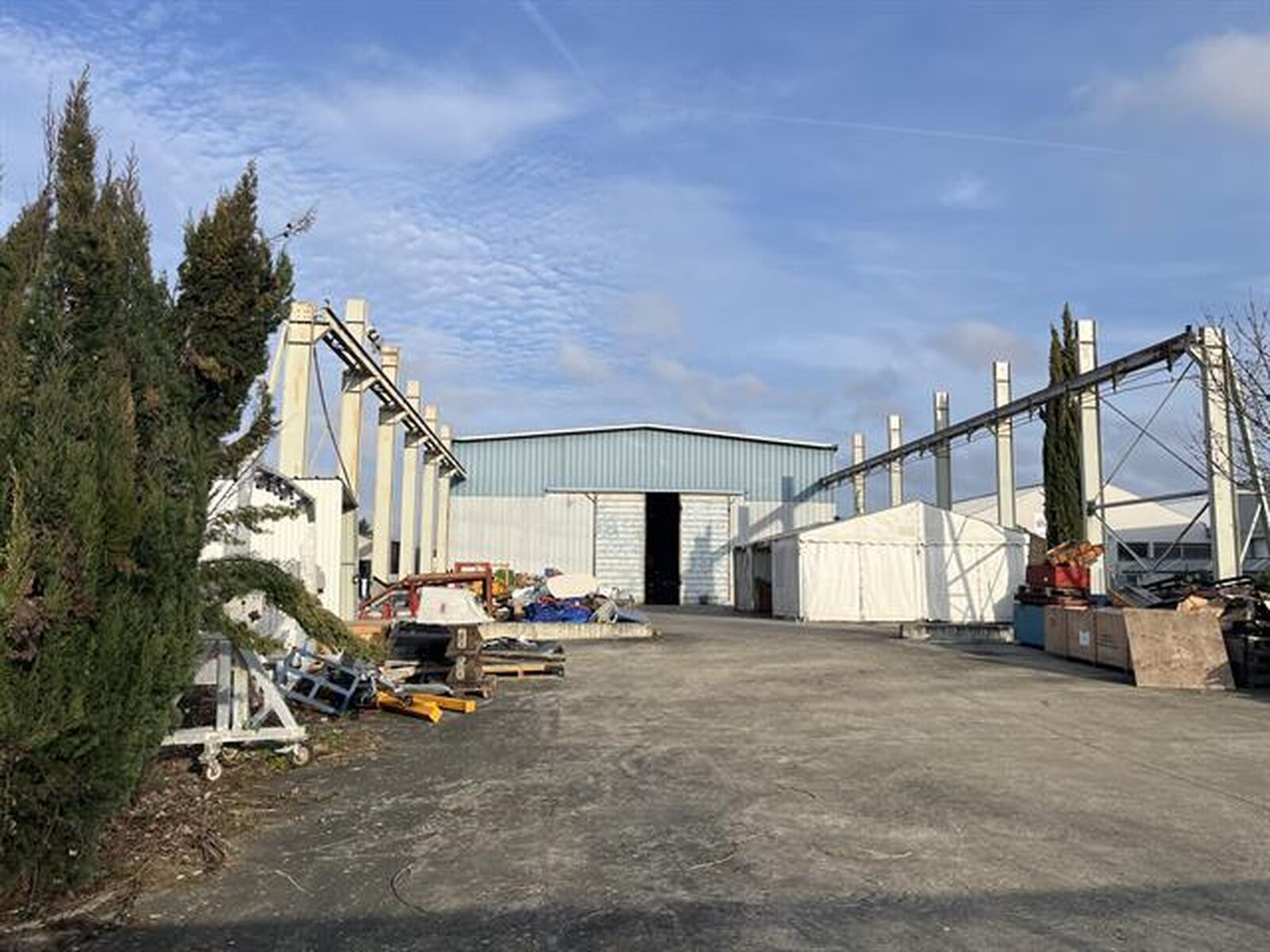 Locaux d'activité - 31750 ESCALQUENS