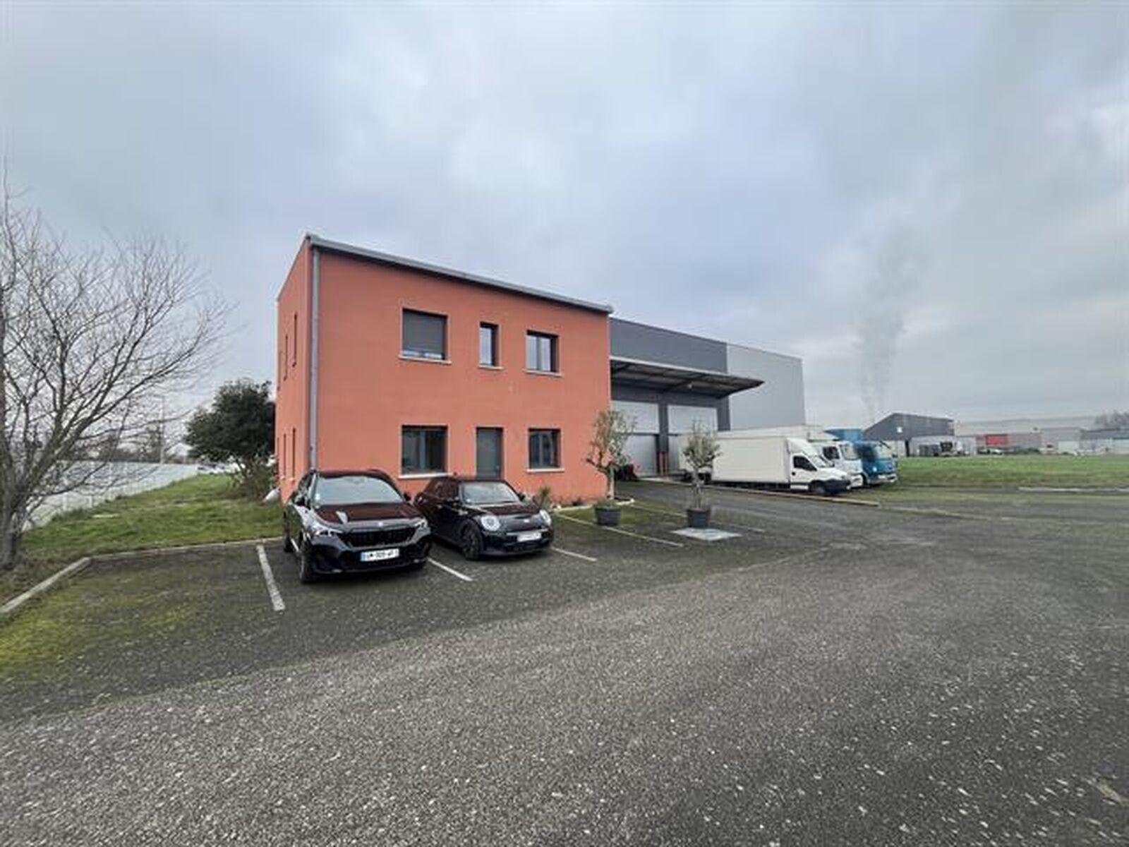 Locaux d'activité - 31660 BESSIERES