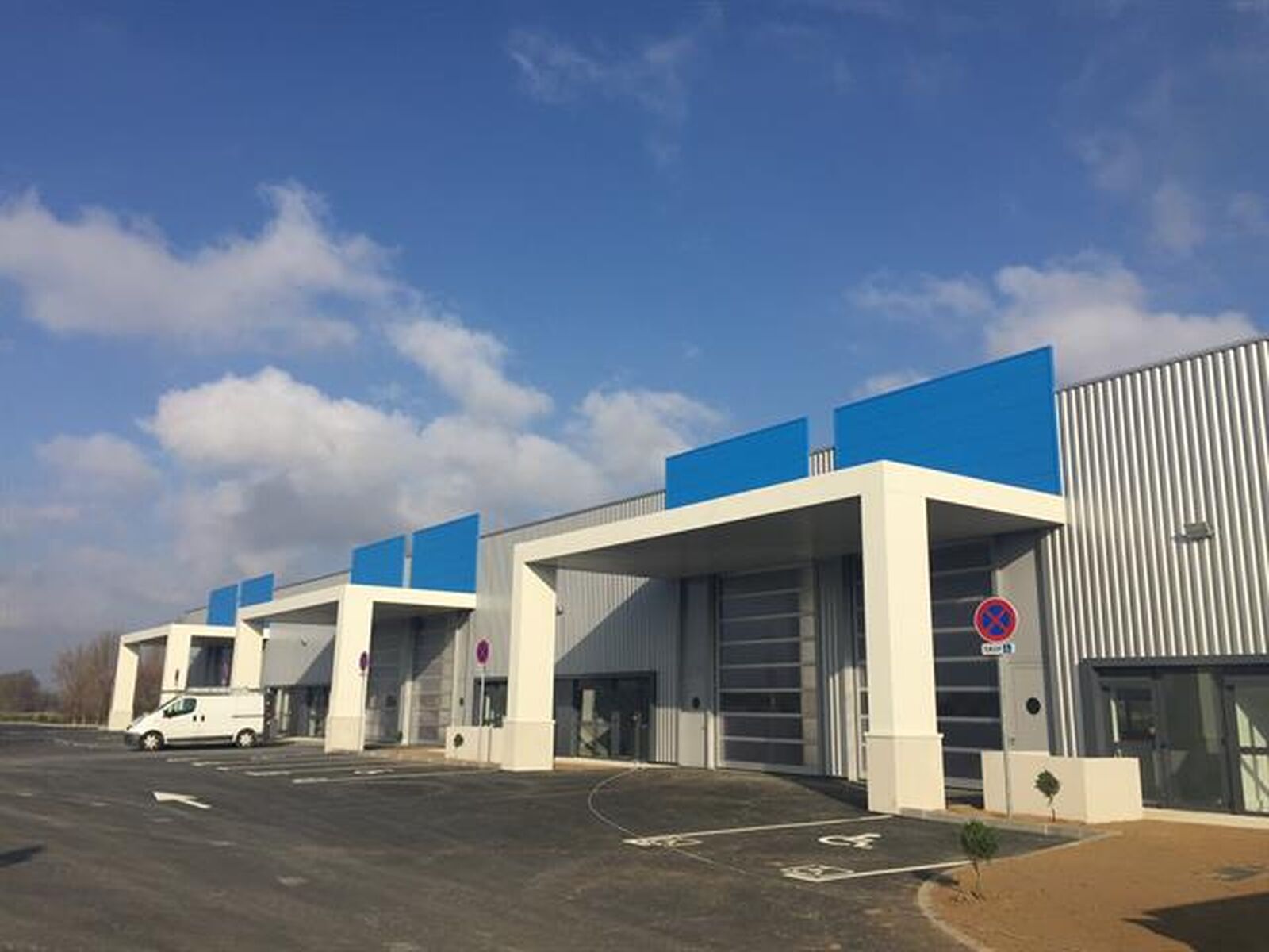 Locaux d'activité - 31750 ESCALQUENS