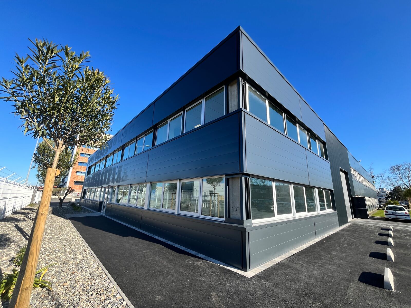 Locaux d'activité - 31700 BLAGNAC