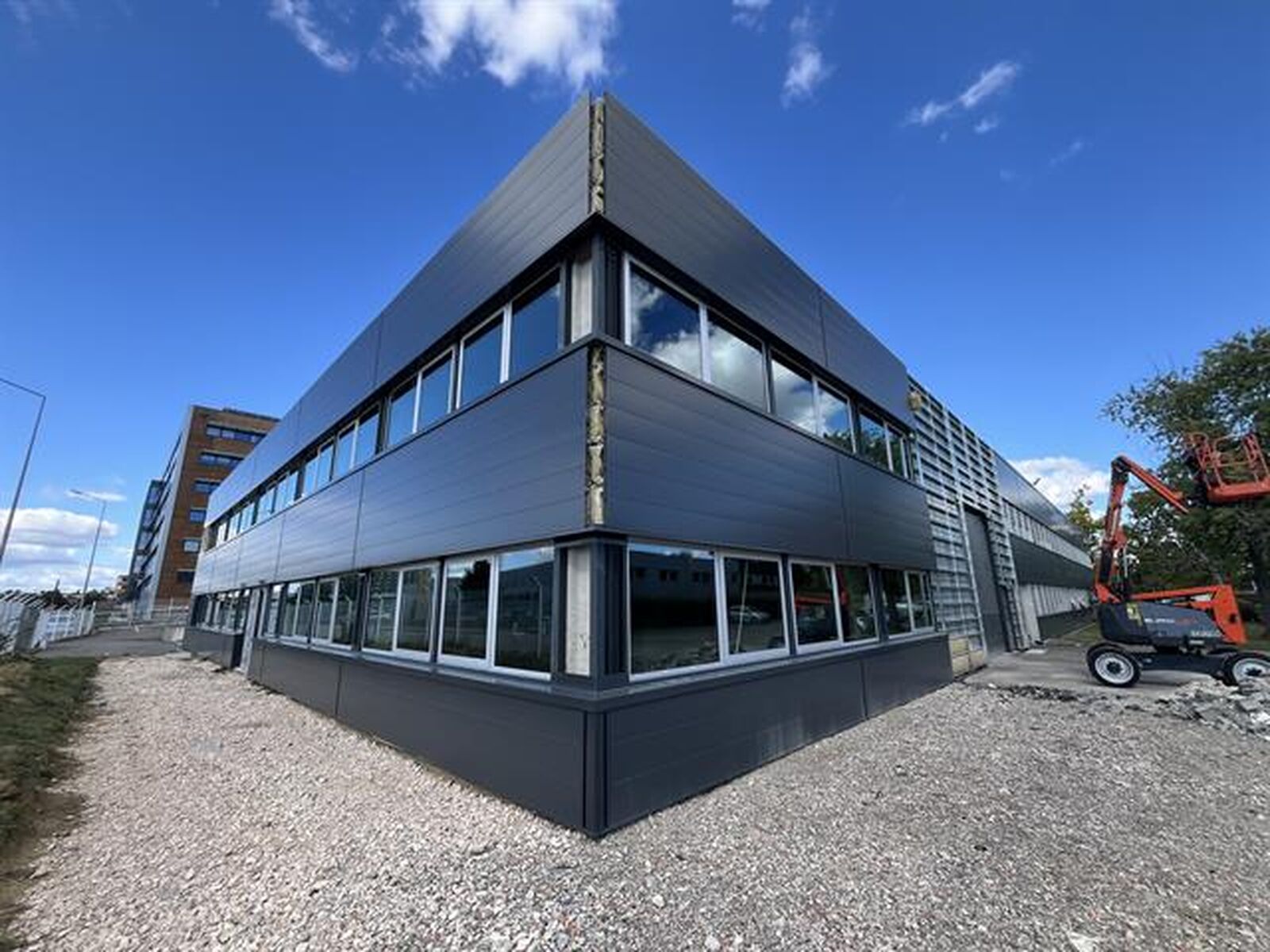 Locaux d'activité - 31700 BLAGNAC