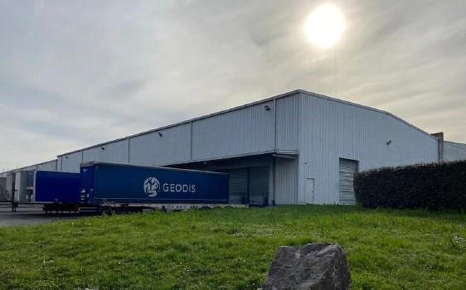 Entrepôts - 31150 BRUGUIERES