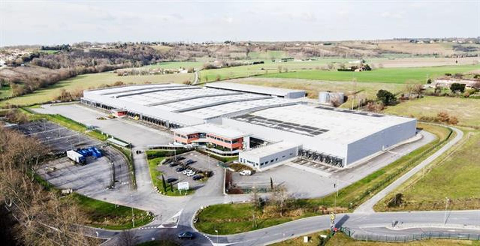 Entrepôts - 31450 BAZIEGE