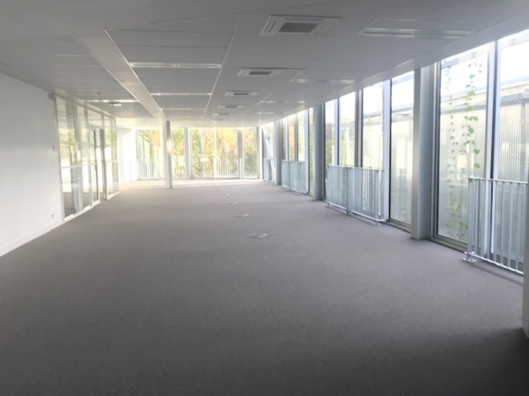 PLATEAU DE BUREAUX NEUF