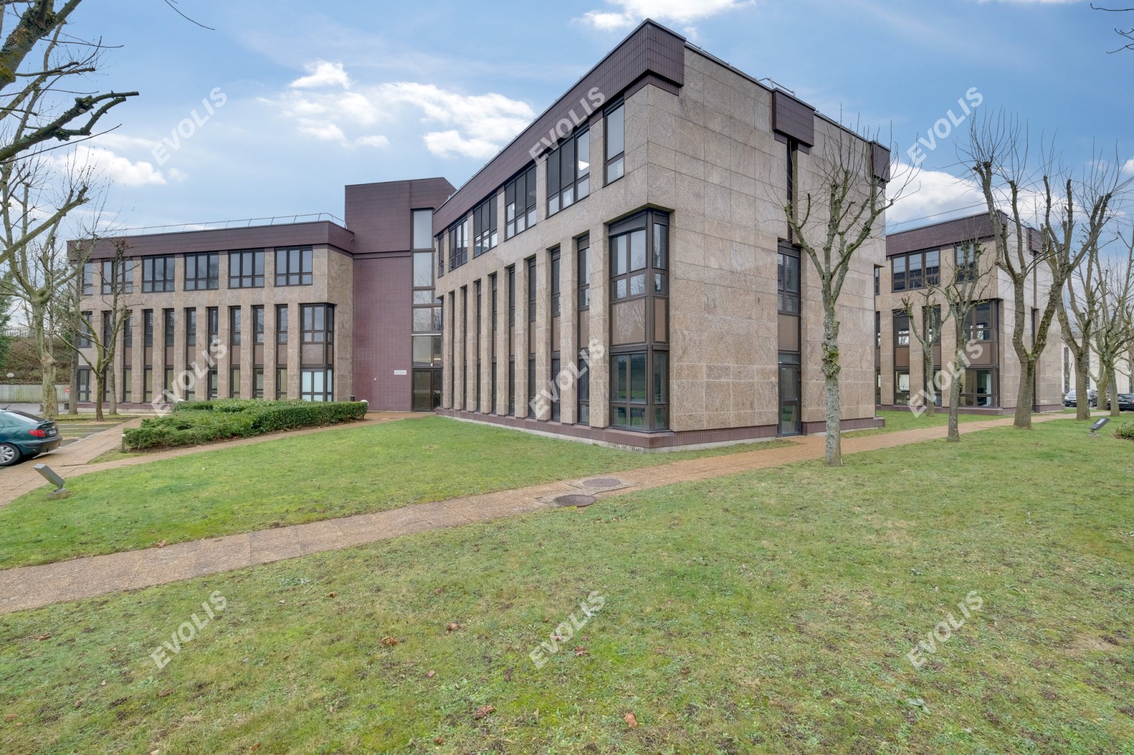 A louer Bureaux Montigny-le-Bretonneux