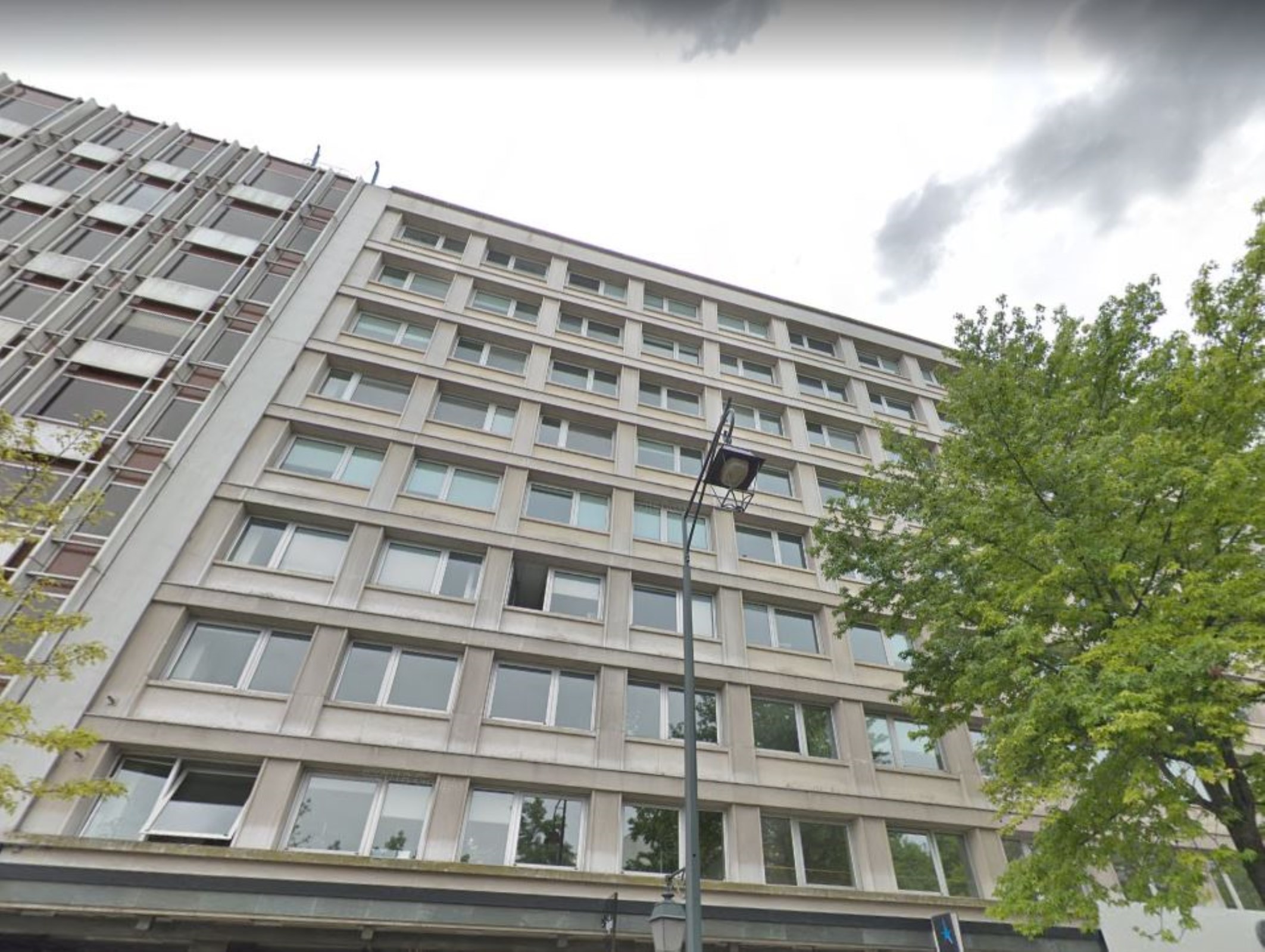 CENTRE D'AFFAIRES NEUILLY SUR SEINE - 