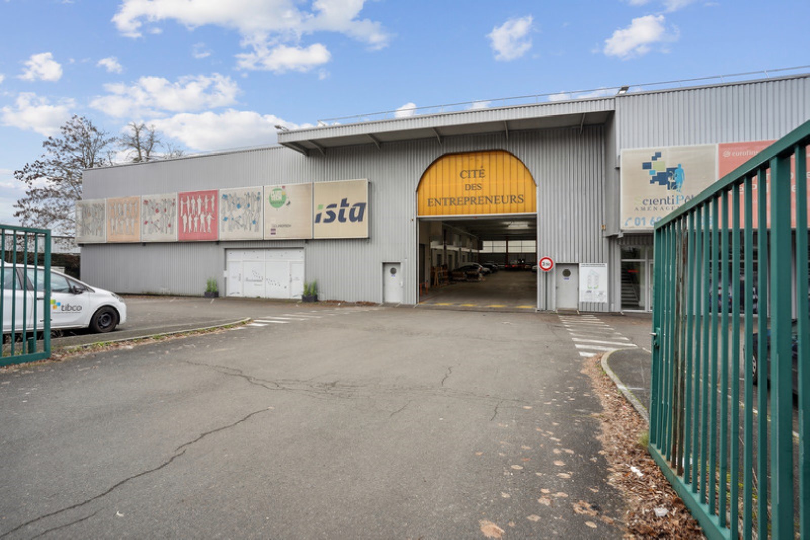 Activité fonctionnelle idéale pour du stockage - Site clos, Ideal pour stockage 