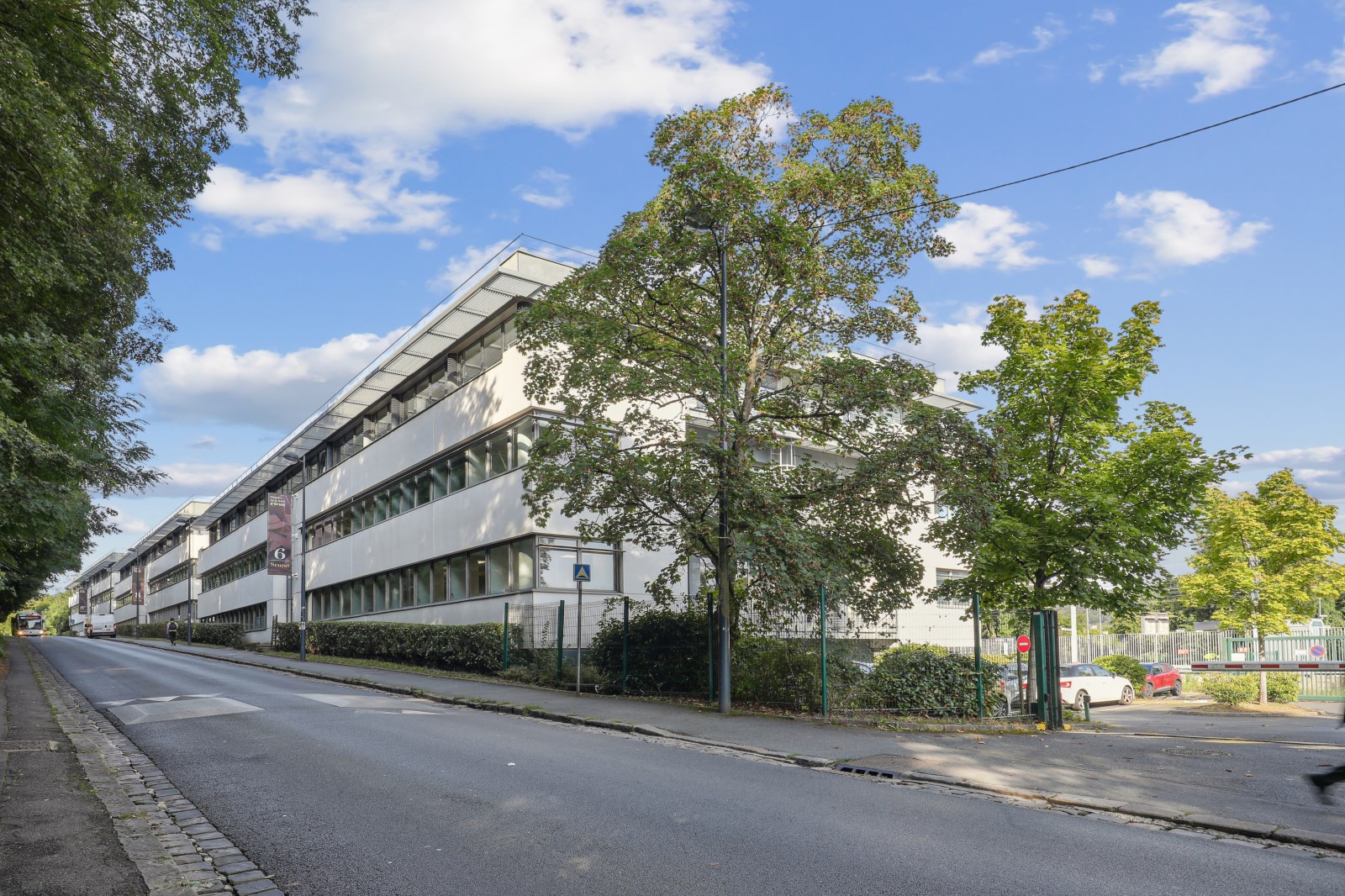 A vendre / à louer Bureaux Gometz-la-Ville