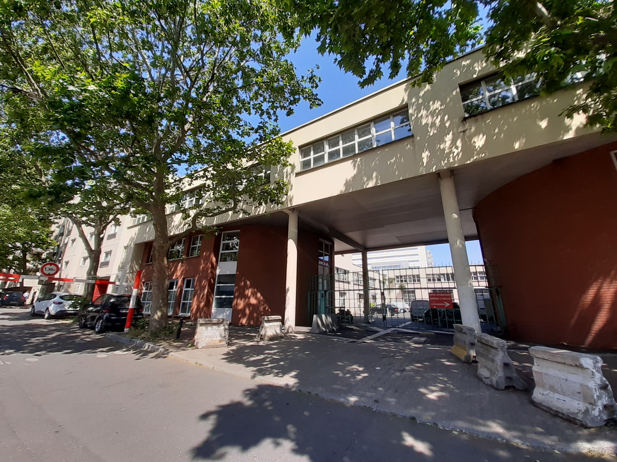 Plateau de bureaux en bon état quartier Bas Montreuil!