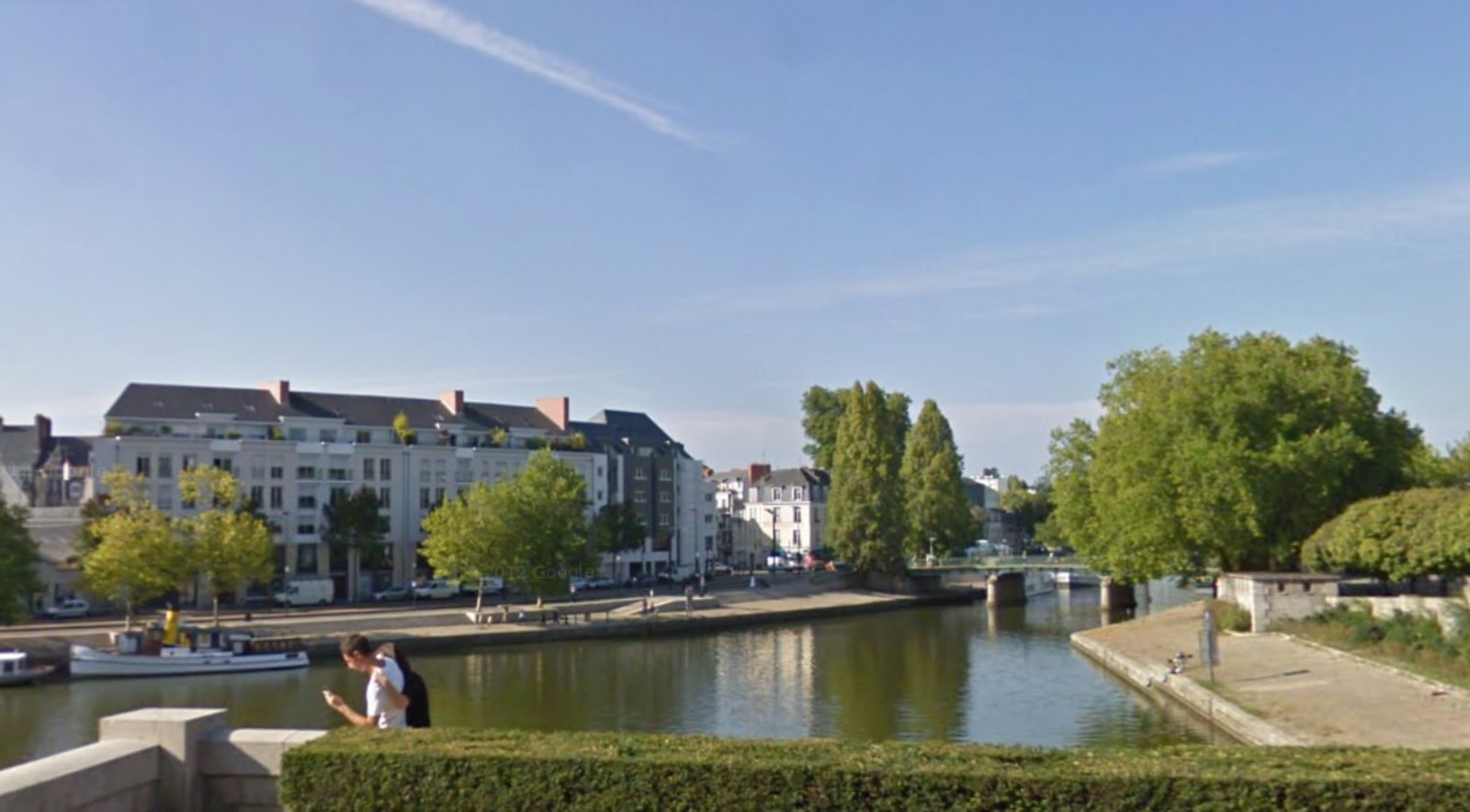 BUREAUX A LOUER - QUARTIER CATHEDRALE -PROCHE GARE