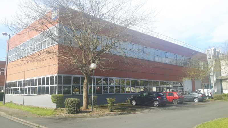 Photo du bien : à Louer Activités et Bureaux 77400 SAINT THIBAULT DES VIGNES offre (...)