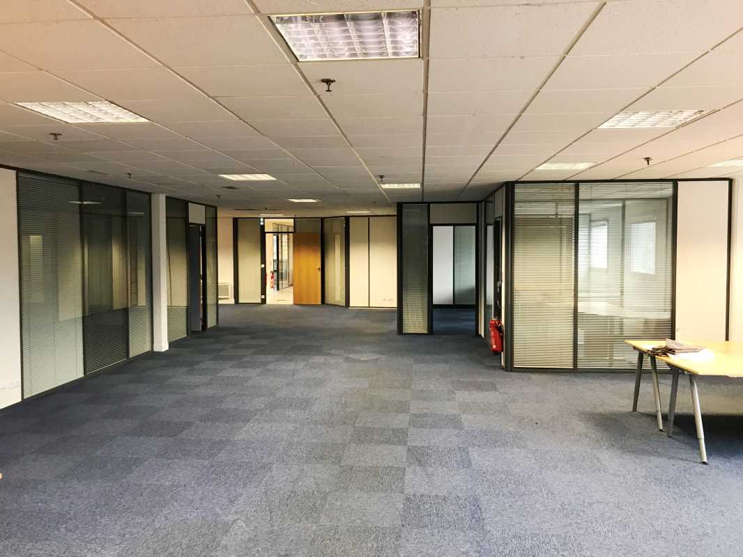 Photo du bien : à Louer Bureaux 77183 CROISSY BEAUBOURG offre 444699