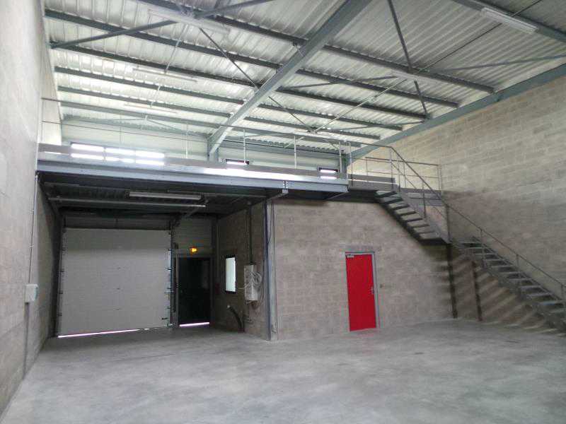 Photo du bien : à Vendre Locaux d'activité 77400 THORIGNY SUR MARNE offre (...)