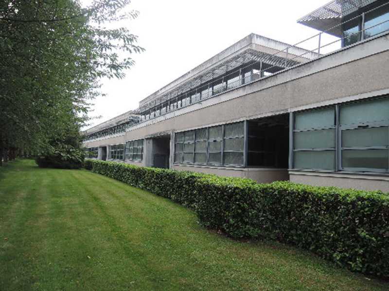 Photo du bien : à Vendre Activités et Bureaux 77183 CROISSY BEAUBOURG offre 520339