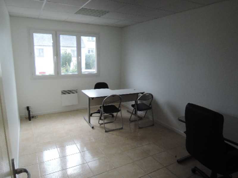 Photo du bien : à Louer Bureaux 93370 MONTFERMEIL offre 520992
