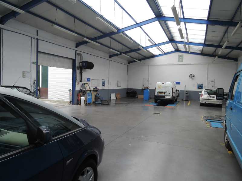 Photo du bien : à Louer Activités et Locaux commerciaux 92230 GENNEVILLIERS offre (...)