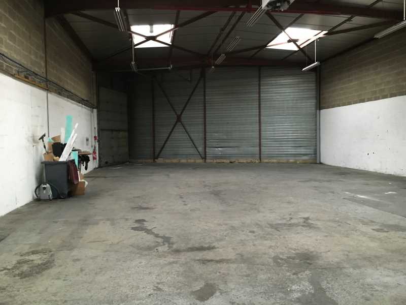 Photo du bien : à Louer Locaux d'activité 78500 SARTROUVILLE offre 548205