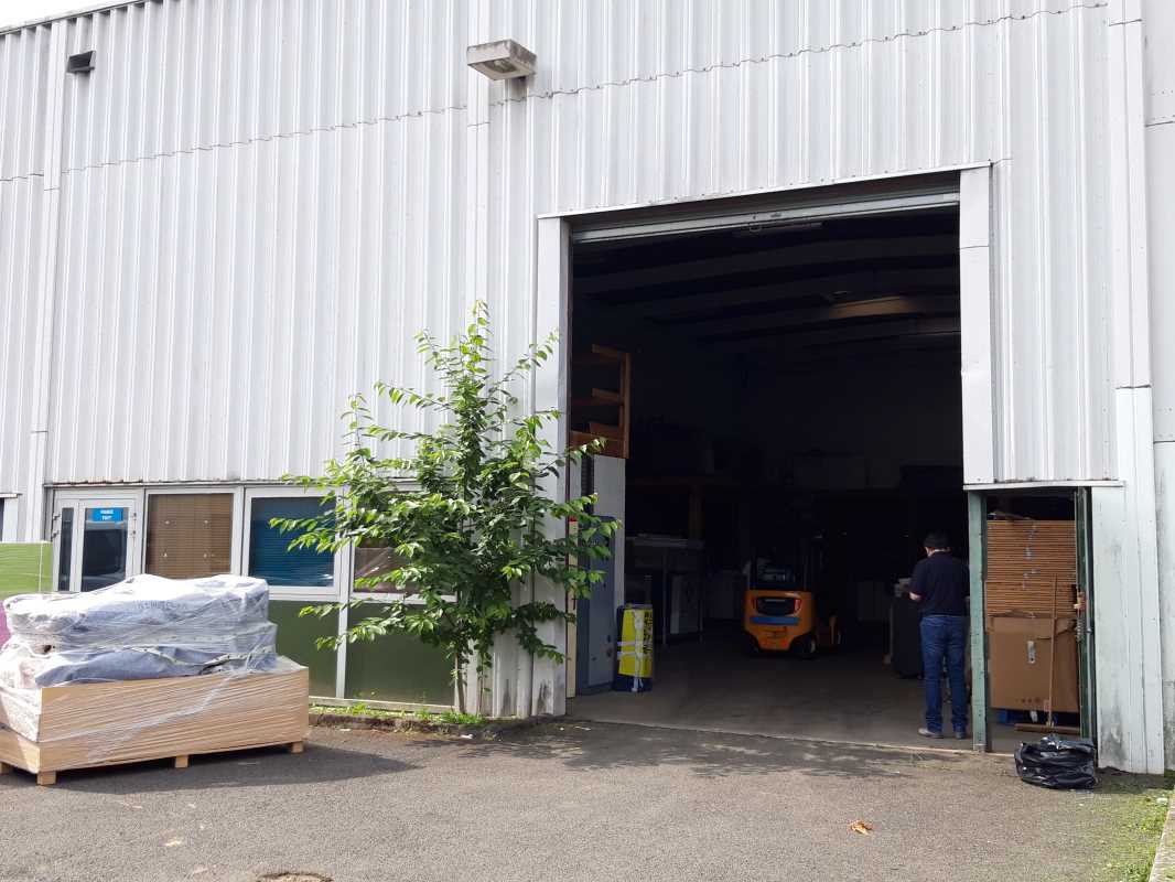 Photo du bien : à Louer Entrepôt et Locaux d'activité 91070 BONDOUFLE offre (...)