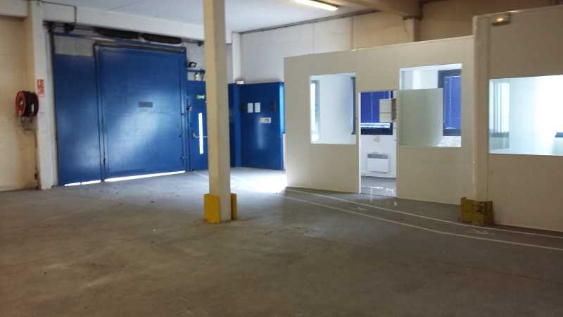 Photo du bien : à Louer Activités et Bureaux 92390 VILLENEUVE LA GARENNE offre (...)