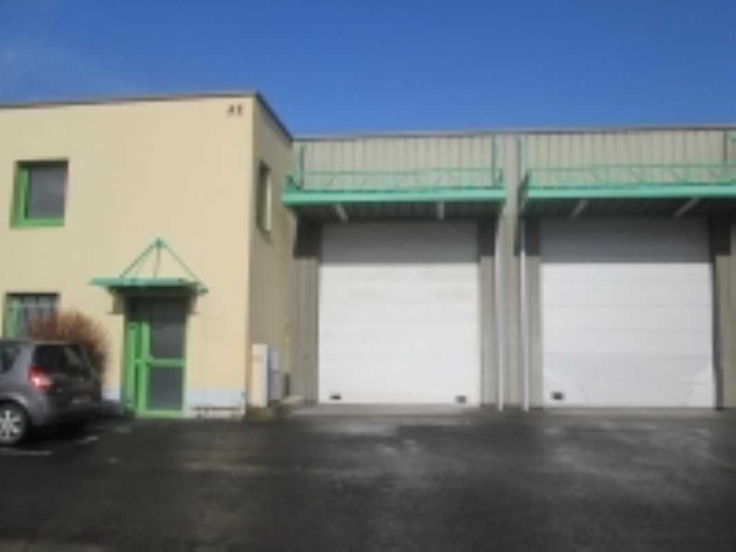 Photo du bien : à Louer Locaux d'activité 77340 PONTAULT COMBAULT offre 573942
