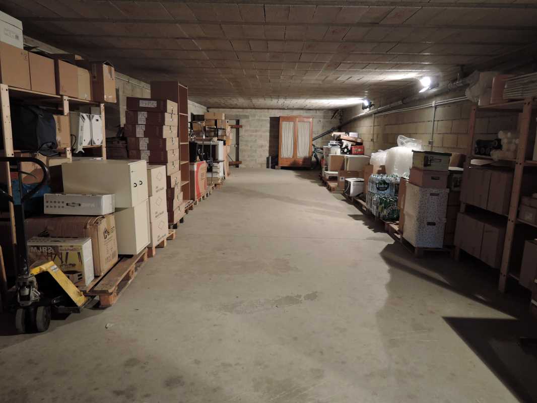 Photo du bien : à Vendre ou à Louer Locaux d'activité 77400 THORIGNY SUR MARNE offre (...)