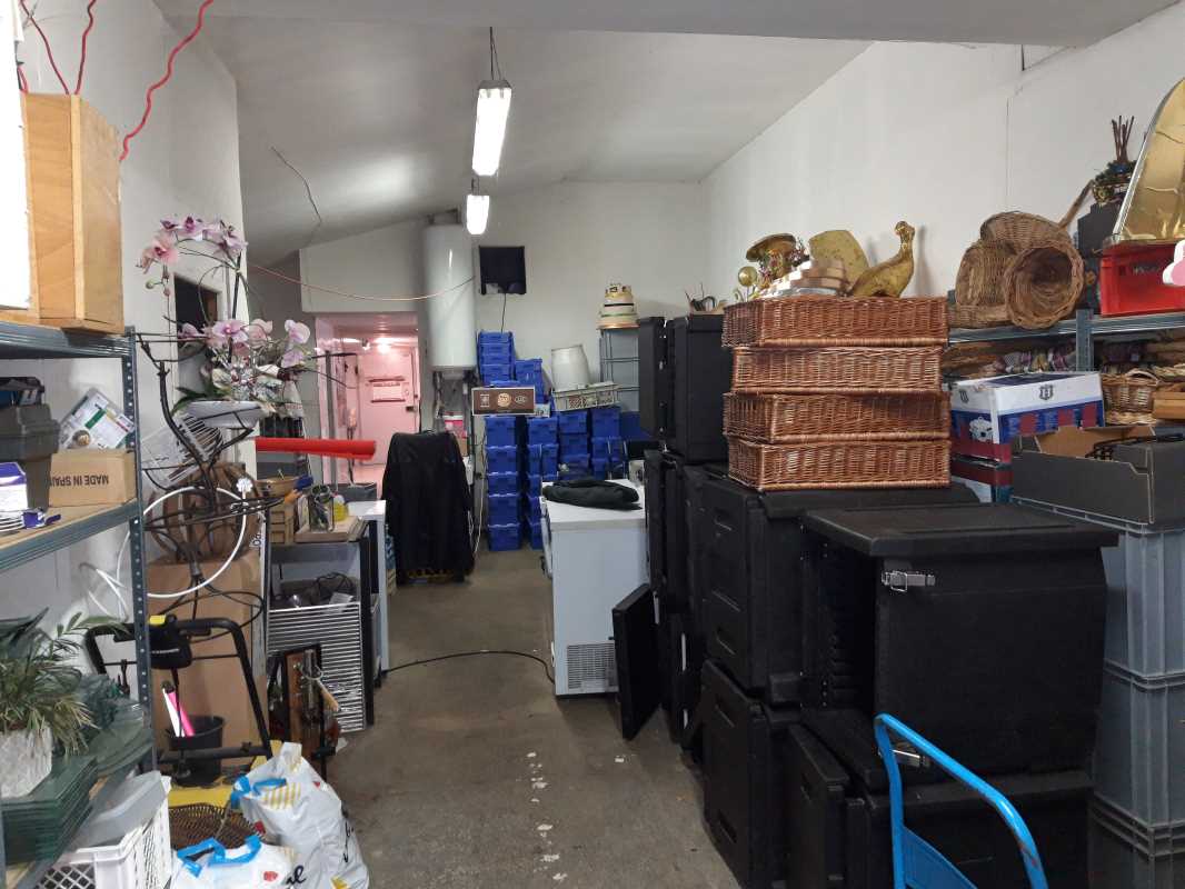 Photo du bien : à Vendre Locaux d'activité 91180 SAINT GERMAIN LES ARPAJON offre (...)
