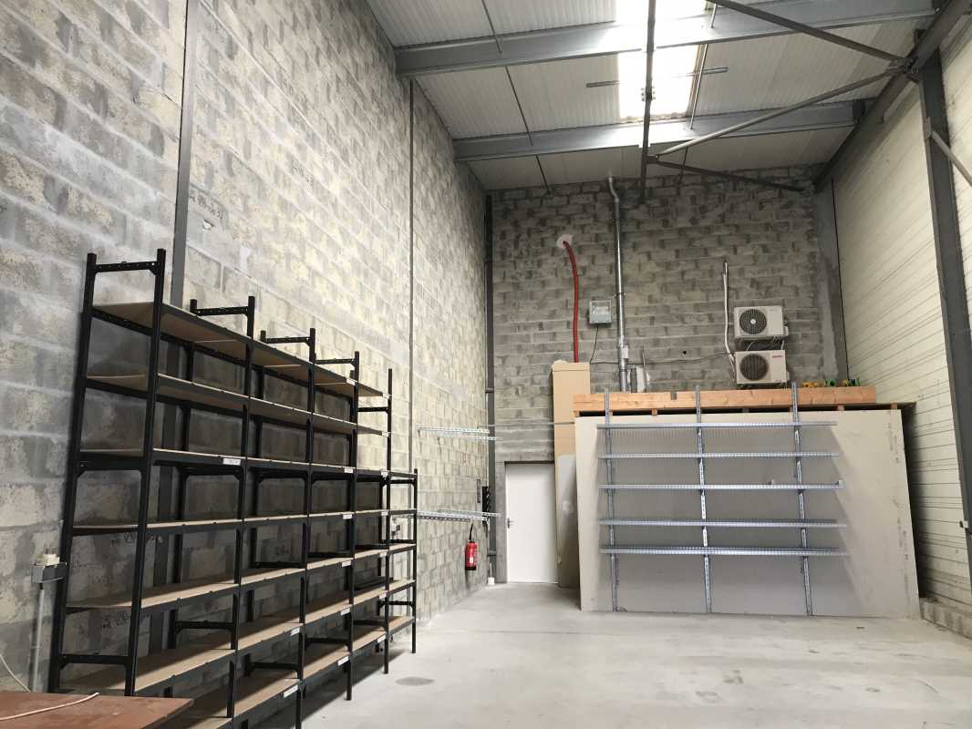 Photo du bien : à Louer Bureaux et Activités 33610 CANEJAN offre 631407