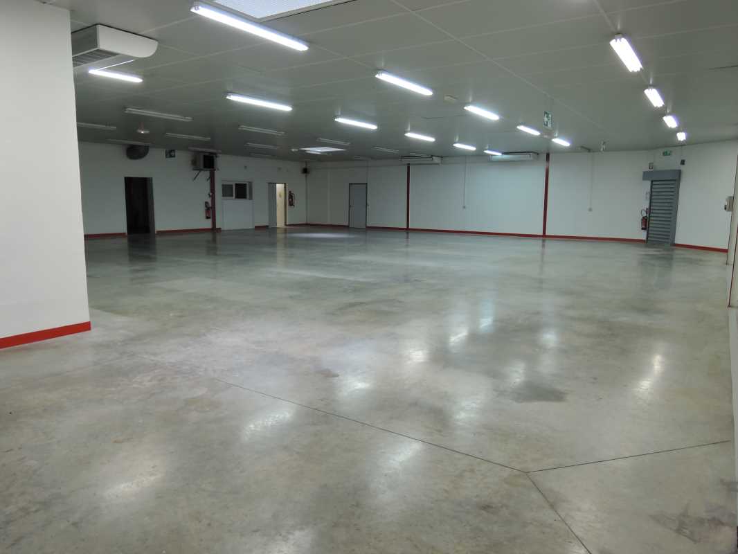 Photo du bien : à Louer Locaux d'activité 77860 QUINCY VOISINS offre 663749