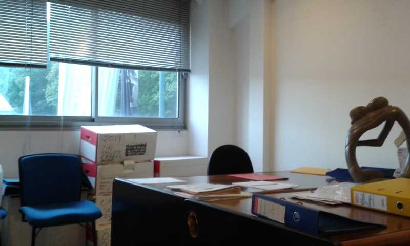 Photo du bien : à Vendre ou à Louer Activités et Locaux commerciaux 78350 JOUY EN JOSAS offre (...)