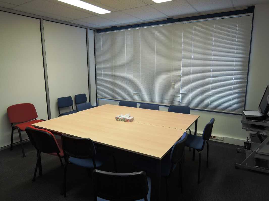 Photo du bien : à Louer Bureaux 77183 CROISSY BEAUBOURG offre 666873