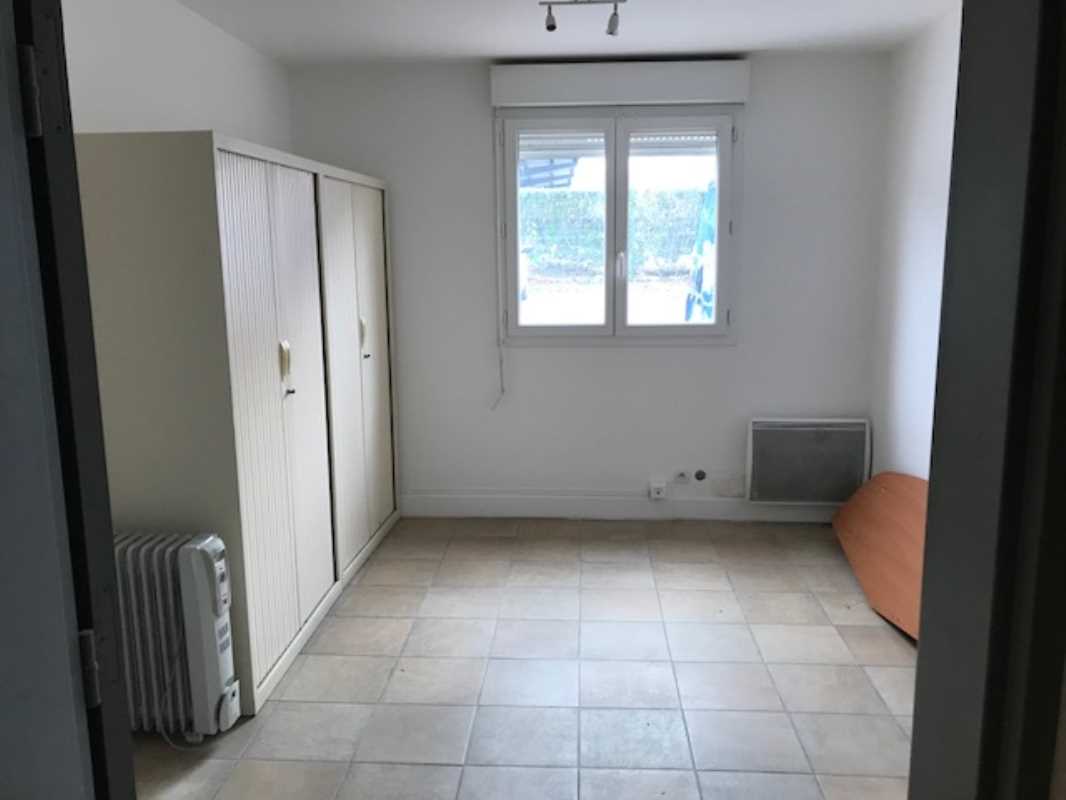 Photo du bien : à Louer Bureaux 95310 SAINT OUEN L'AUMONE offre 672729