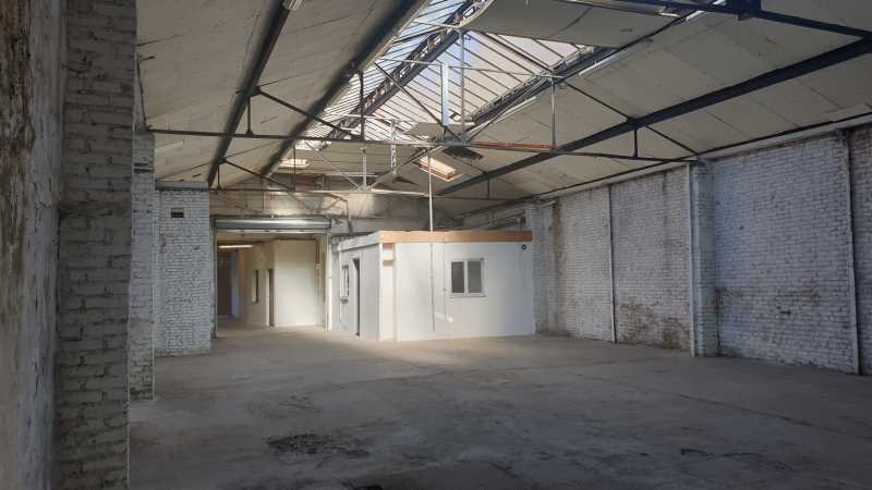 Photo du bien : à Louer Entrepôt et Locaux d'activité 94200 IVRY SUR SEINE offre (...)