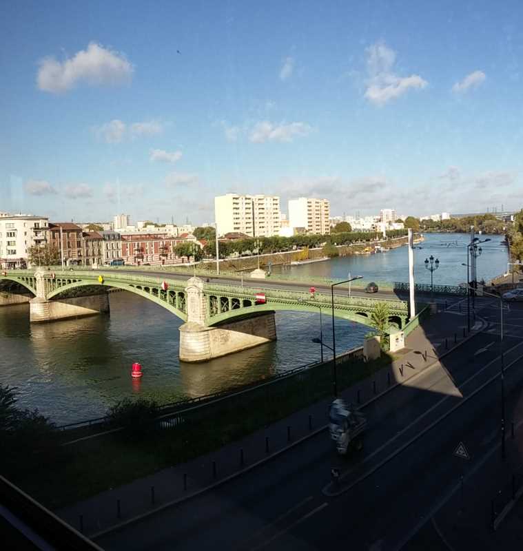 Photo du bien : à Louer Bureaux et Activités 93200 SAINT DENIS offre 677111