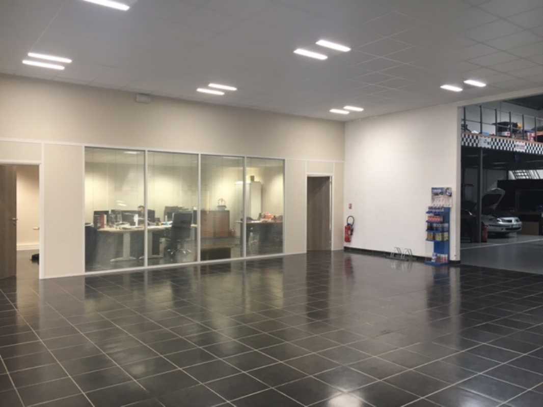 Photo du bien : à Louer Entrepôt et Locaux d'activité 95310 SAINT OUEN L'AUMONE offre (...)
